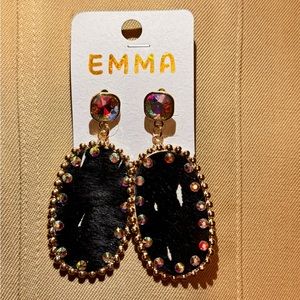 BLACK EARRINGS